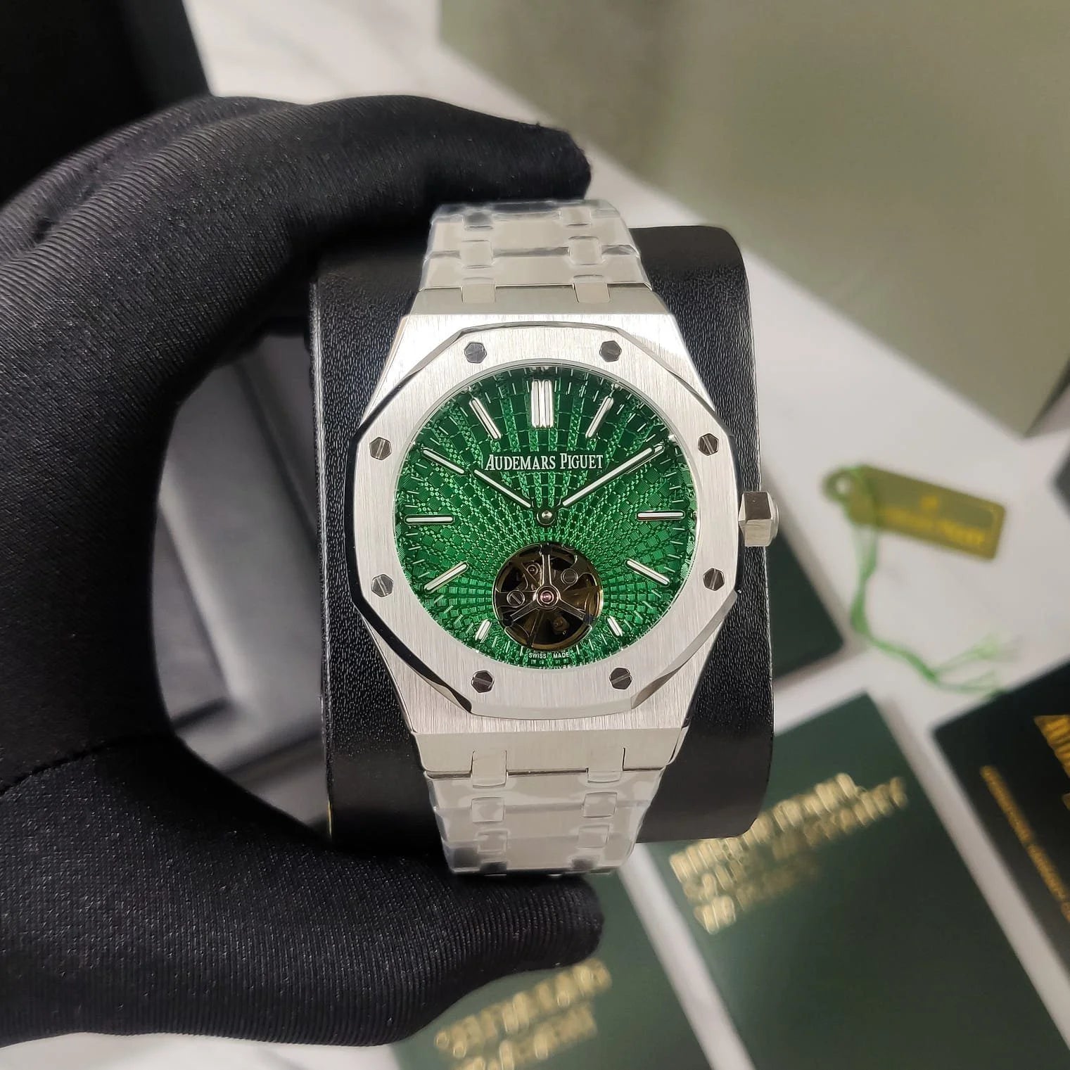 AUDEMARS PIGUET GREEN Royal Oak