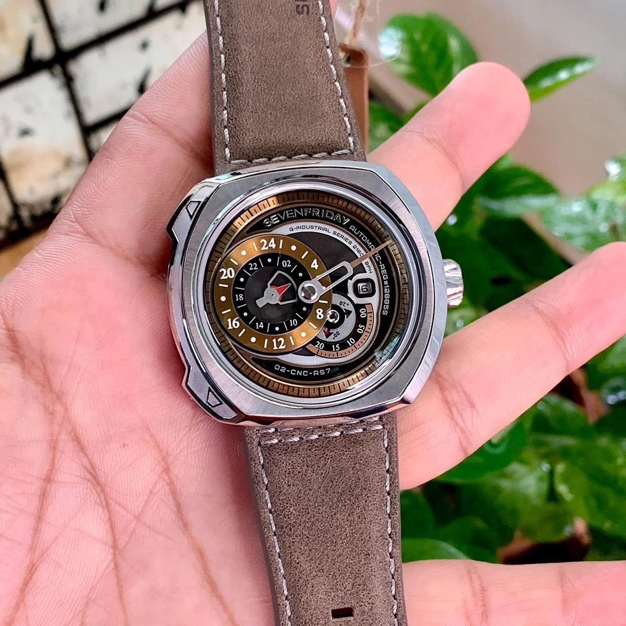 Sevenfriday Q Series Q2/01